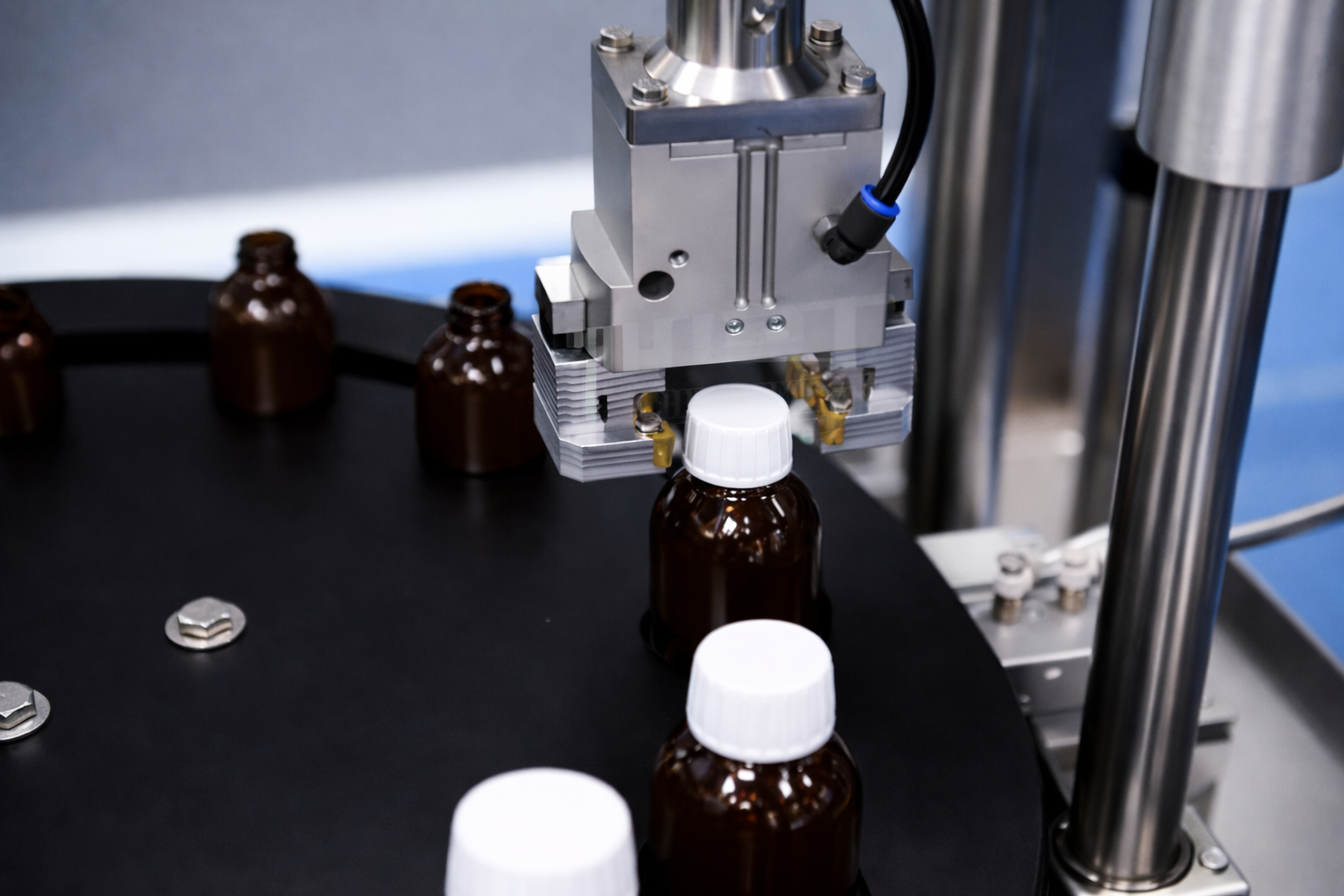 2.İlaç Şişesi kapatma makinesi